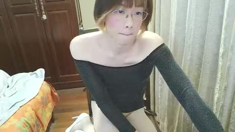 Sissy Ada online show from 12/15/25, 01:04