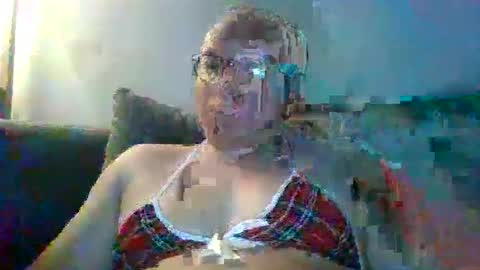 Snapshot of sissycamslut1962 chatting on 03/28/26, 02:44 sissycamslut1962 online show from 03/28/26, 02:44
