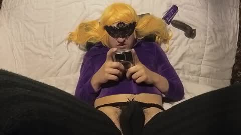 Snapshot of sissycumshooter420 chatting on 03/15/26, 08:20 sissycumshooter420 online show from 03/15/26, 08:20