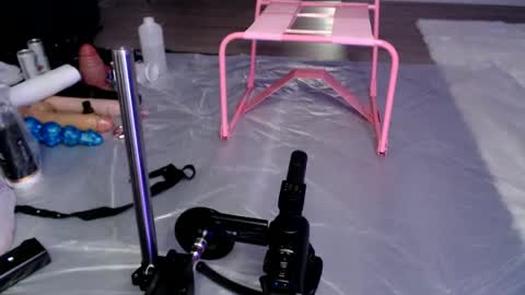 Snapshot of sissygoonerslut chatting on 10/20/25, 12:44 Sissy Gooner online show from 10/20/25, 12:44