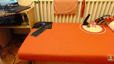 SissyLunaTS online show from 11/15/25, 02:02