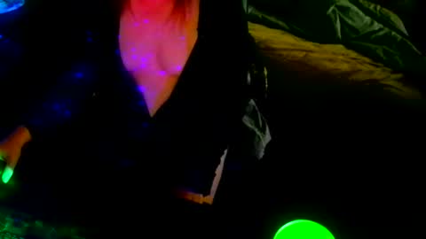 Snapshot of sissyred2314 chatting on 10/03/25, 10:34 red online show from 10/03/25, 10:34