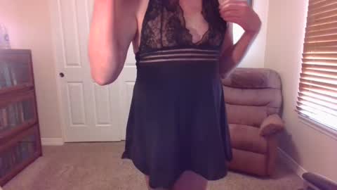 Snapshot of sissywanker chatting on 02/09/25, 08:45 Kendra online show from 02/09/25, 08:45