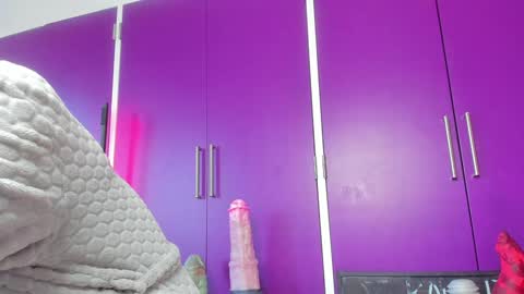 Elise online show from 03/05/25, 02:12