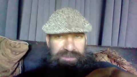 sitonmybeardxxx online show from 06/09/26, 05:02