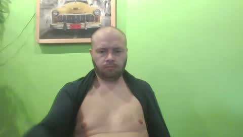 Snapshot of sixten19795 chatting on 10/23/25, 07:29 sixten19795 online show from 10/23/25, 07:29