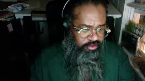 Snapshot of siyah_sakal chatting on 02/10/25, 01:24 siyah_sakal online show from 02/10/25, 01:24