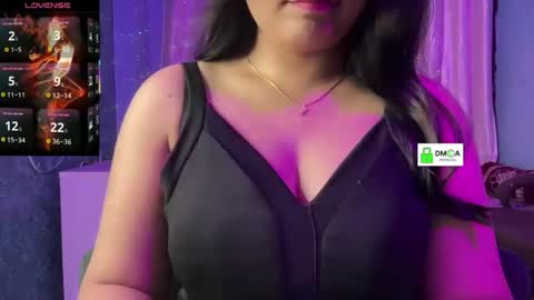 sizzling_zaara online show from 04/21/26, 05:28