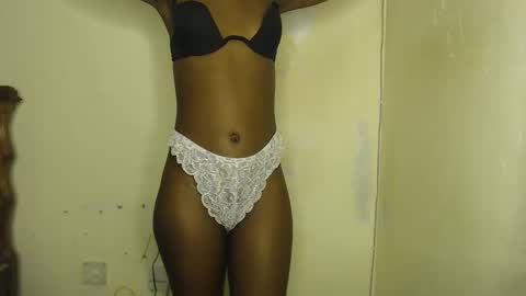 sizzly_ass online show from 04/07/26, 11:32