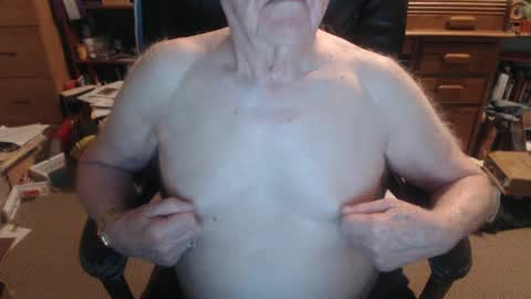 sjbottomboi online show from 10/02/25, 03:24