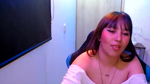 Snapshot of skarlet_adams chatting on 05/14/26, 06:04 Alice online show from 05/14/26, 06:04