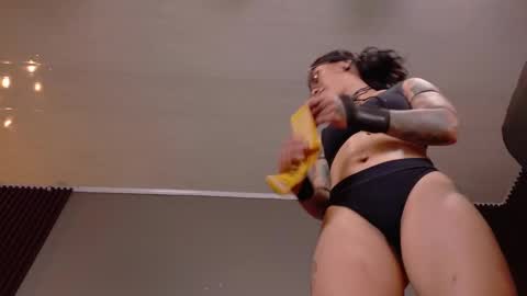 skarlet_petit online show from 01/17/25, 08:33