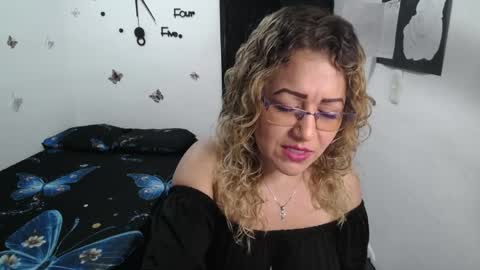 Snapshot of skarleth_diaz chatting on 05/07/26, 04:40 SKARLETH online show from 05/07/26, 04:40