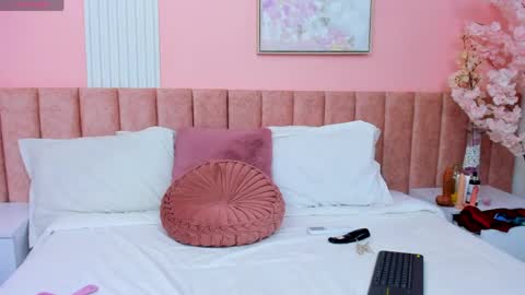 skarletkiss_ online show from 04/20/26, 06:42