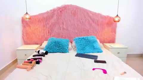 skarletruiz online show from 09/30/25, 05:12