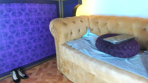 Snapshot of skarlettbarnes chatting on 09/17/25, 11:45 skarlettbarnes online show from 09/17/25, 11:45