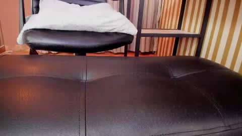 skarlettbarnes online show from 06/10/26, 11:42