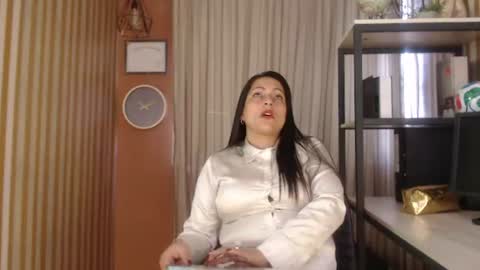 skarlettbarnes online show from 06/20/26, 12:19