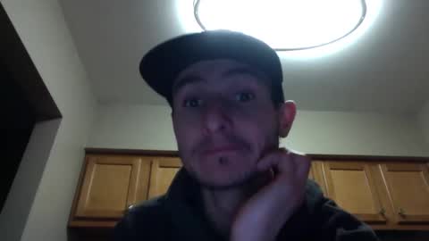 Snapshot of skater_v2 chatting on 02/14/25, 10:04 Christopher online show from 02/14/25, 10:04