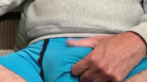 Snapshot of skeet46 chatting on 10/28/25, 07:16 skeet46 online show from 10/28/25, 07:16