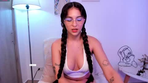 Snapshot of skeeter_cb chatting on 05/06/26, 04:56 Skeete CHRISTMAS SHOW THIS DECEMBER 24 CHECK OUT MY AMAZON LIST AND MAKE ME HAPPY online show from 05/06/26, 04:56