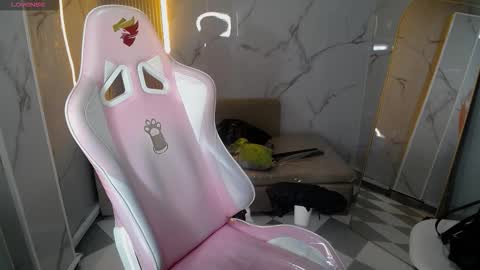 Skarlet online show from 10/27/25, 12:42