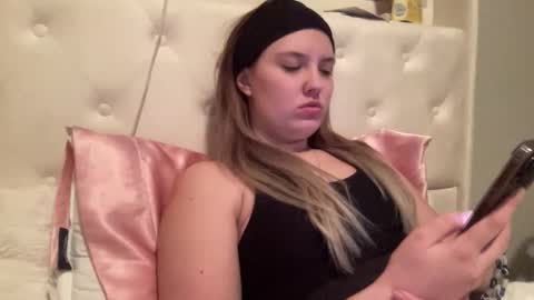 skiimaskabby online show from 01/07/26, 12:13