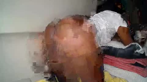 Snapshot of skimask_freak chatting on 03/10/25, 02:37 Krystal Belle online show from 03/10/25, 02:37