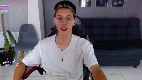 skinny_bigcock20 online show from 11/29/25, 09:18