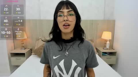 Emily Rojas online show from 10/09/25, 03:37