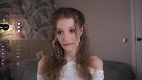Emily online show from 03/04/25, 07:11