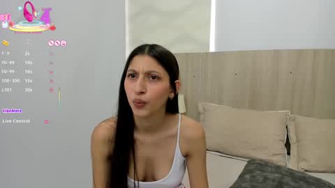 Lily online show from 03/05/25, 10:21