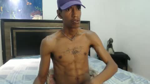 Snapshot of skinny_long_cock chatting on 02/01/26, 04:22 Albert online show from 02/01/26, 04:22