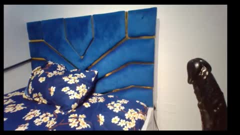 skinnyasssexyboobs online show from 11/22/25, 08:52