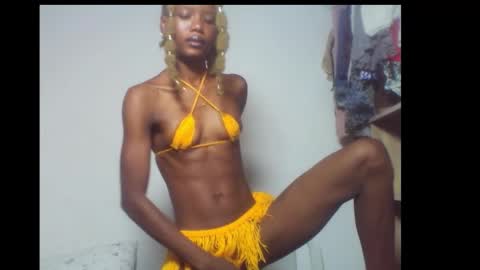 Linda independent model online show from 12/15/25, 06:39