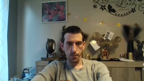 Snapshot of skinnybigcock2 chatting on 12/03/24, 08:38 SkinnyBigCock2 online show from 12/03/24, 08:38