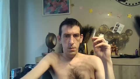 Snapshot of skinnybigcock2 chatting on 12/27/24, 08:45 SkinnyBigCock2 online show from 12/27/24, 08:45