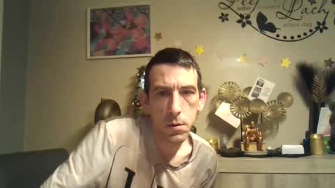 Snapshot of skinnybigcock2 chatting on 12/29/24, 06:56 SkinnyBigCock2 online show from 12/29/24, 06:56