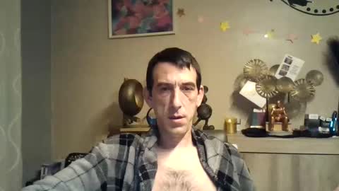 Snapshot of skinnybigcock2 chatting on 01/17/25, 01:15 SkinnyBigCock2 online show from 01/17/25, 01:15