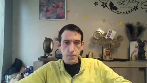 Snapshot of skinnybigcock2 chatting on 02/10/25, 09:14 SkinnyBigCock2 online show from 02/10/25, 09:14