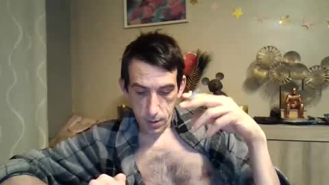 Snapshot of skinnybigcock2 chatting on 02/24/25, 04:38 SkinnyBigCock2 online show from 02/24/25, 04:38