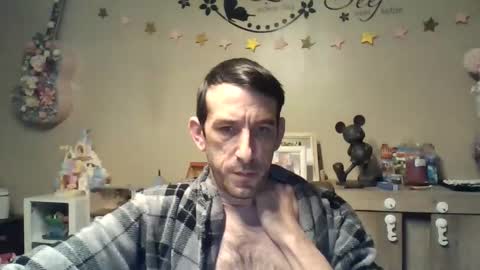 Snapshot of skinnybigcock2 chatting on 02/01/26, 04:11 SkinnyBigCock2 online show from 02/01/26, 04:11