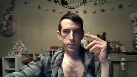 Snapshot of skinnybigcock2 chatting on 02/17/26, 01:46 SkinnyBigCock2 online show from 02/17/26, 01:46
