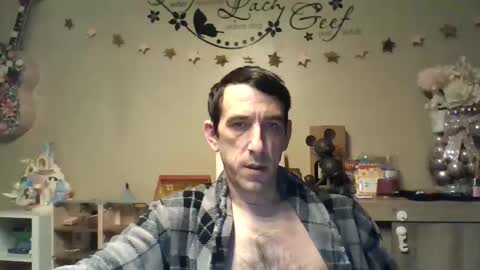 Snapshot of skinnybigcock2 chatting on 02/19/26, 01:45 SkinnyBigCock2 online show from 02/19/26, 01:45