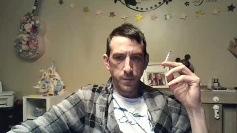 Snapshot of skinnybigcock2 chatting on 04/07/26, 03:40 SkinnyBigCock2 online show from 04/07/26, 03:40