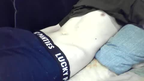 skinnycuteb0y online show from 06/05/26, 08:42