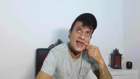 Snapshot of skinnydevil1 chatting on 02/16/26, 03:35 skinnydevil1 online show from 02/16/26, 03:35