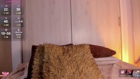 Snapshot of skinnydoll_1 chatting on 01/22/25, 07:13 Mila online show from 01/22/25, 07:13