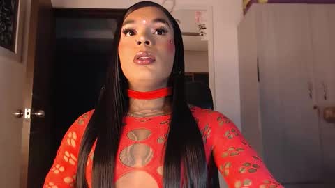 jesica online show from 11/22/25, 08:24