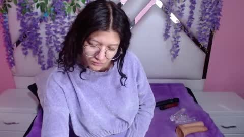  SKINNYHORNY   online show from 12/21/24, 03:25